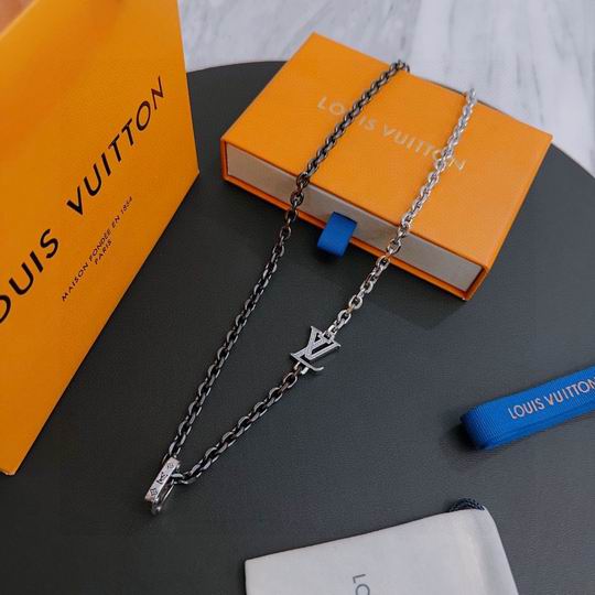 LV Necklace 11lyh684